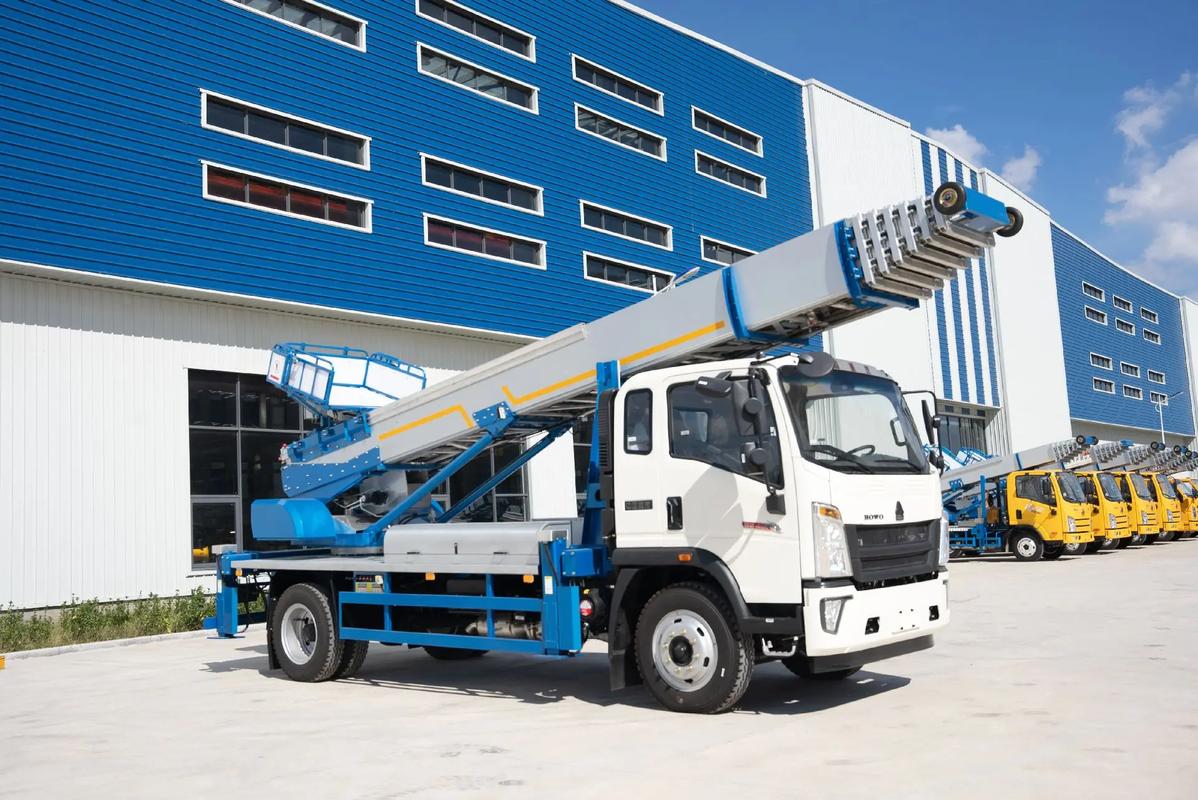 汝阳出租云梯车高空作业车 建筑垃圾搬运